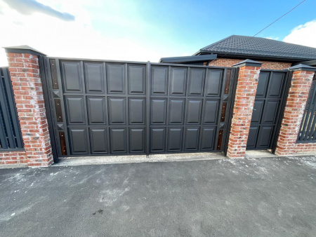 МЕТАЛЛИЧЕСКИЕ ВОРОТА  С КАЛИТКОЙ (3,5 м х 2,10 м) (1 м х 2,10 м)