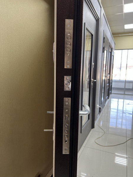 САТУРН  ДУБ АВОРИ / ОРЕХ САТУРН  ДУБ АВОРИ / ОРЕХ